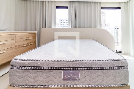 Quarto  de apartamento à venda com 1 quarto, 88m² em Vila Pompéia, São Paulo