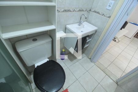 Casa à venda com 171m², 4 quartos e 2 vagasBanheiro 