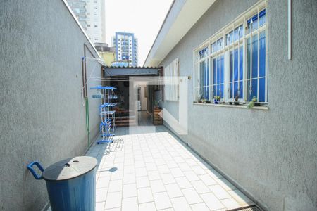 Casa à venda com 171m², 4 quartos e 2 vagasÁrea externa 