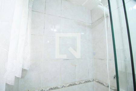 Casa à venda com 171m², 4 quartos e 2 vagasBanheiro 