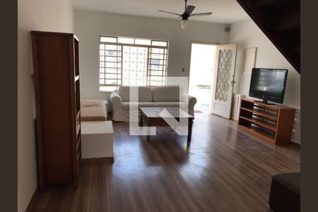 Casa de condomínio à venda com 110m², 2 quartos e 2 vagasSala