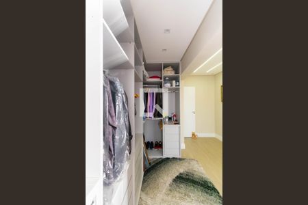 Apartamento à venda com 121m², 2 quartos e 2 vagasSuíte 2 - Closet