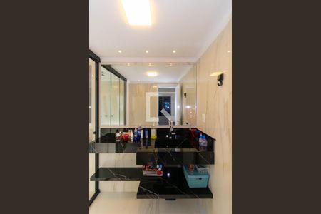 Apartamento à venda com 121m², 2 quartos e 2 vagasBanheiro da Suíte 2