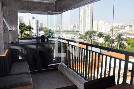 Apartamento à venda com 107m², 2 quartos e 2 vagasVaranda