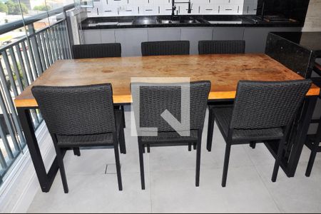 Apartamento à venda com 107m², 2 quartos e 2 vagasVaranda