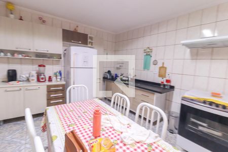 Casa à venda com 488m², 3 quartos e 2 vagasCozinha e Área de Serviço