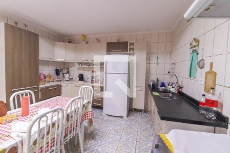 Casa à venda com 488m², 3 quartos e 2 vagasCozinha e Área de Serviço