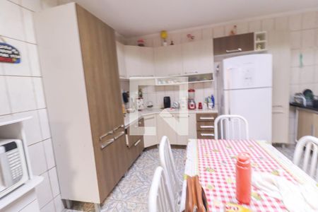 Casa à venda com 488m², 3 quartos e 2 vagasCozinha e Área de Serviço