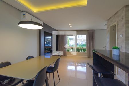 Casa à venda com 122m², 3 quartos e 2 vagasSala