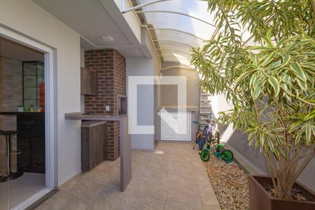 Casa à venda com 122m², 3 quartos e 2 vagasVaranda