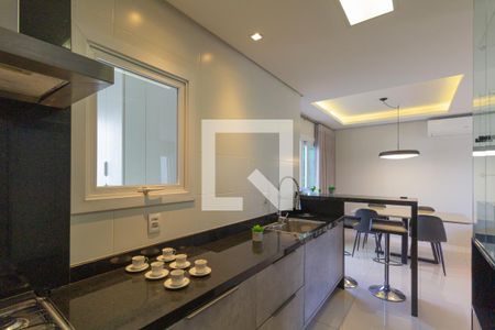 Casa à venda com 122m², 3 quartos e 2 vagasCozinha