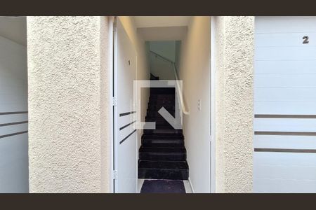 Casa de condomínio para alugar com 66m², 2 quartos e 1 vaga Casa de condomínio para alugar com 66m², 2 quartos e 1 vagaEntrada