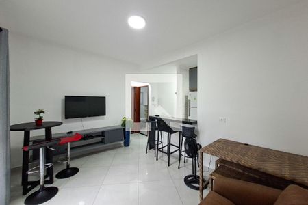 Sala de casa de condomínio para alugar com 2 quartos, 66m² em Aviação, Praia Grande