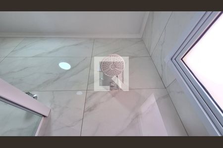 Casa de condomínio para alugar com 66m², 2 quartos e 1 vaga Casa de condomínio para alugar com 66m², 2 quartos e 1 vagaBanheiro social