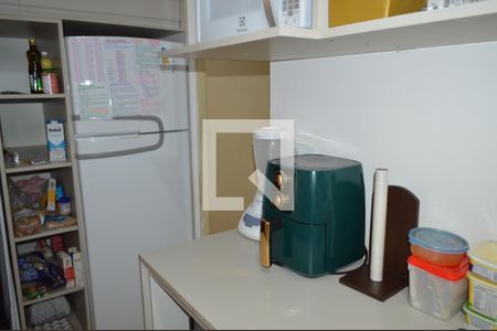 Apartamento à venda com 80m², 4 quartos e sem vagaCozinha e Área de Serviço