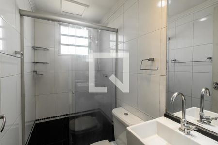 Banheiro de apartamento à venda com 2 quartos, 51m² em Jardim Santa Terezinha (zona Leste), São Paulo