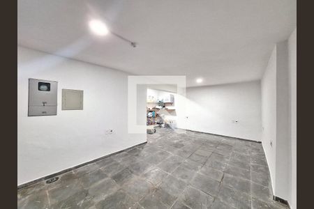 Garagem de casa à venda com 3 quartos, 144m² em Vila Pompéia, São Paulo