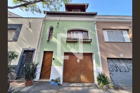 Fachada de casa à venda com 3 quartos, 144m² em Vila Pompéia, São Paulo