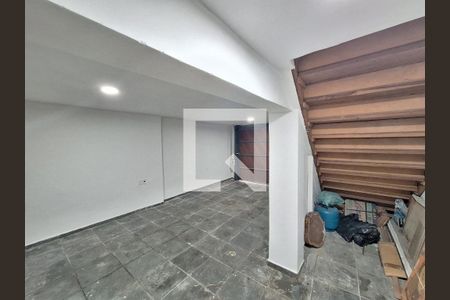 Garagem de casa à venda com 3 quartos, 144m² em Vila Pompéia, São Paulo