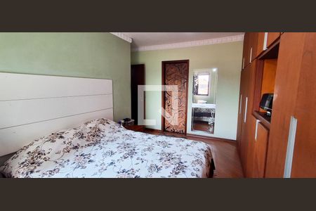 Apartamento à venda com 118m², 3 quartos e 2 vagas Apartamento à venda com 118m², 3 quartos e 2 vagasSuíte