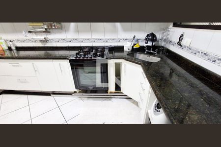 Apartamento à venda com 118m², 3 quartos e 2 vagas Apartamento à venda com 118m², 3 quartos e 2 vagasCozinha