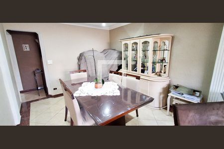 Apartamento à venda com 118m², 3 quartos e 2 vagas Apartamento à venda com 118m², 3 quartos e 2 vagasSala de Jantar