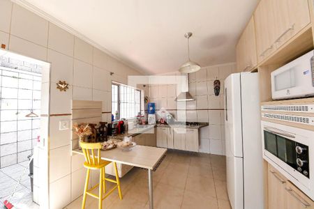 Casa para alugar com 200m², 2 quartos e 2 vagasCozinha
