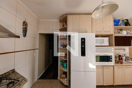 Casa para alugar com 200m², 2 quartos e 2 vagasCozinha
