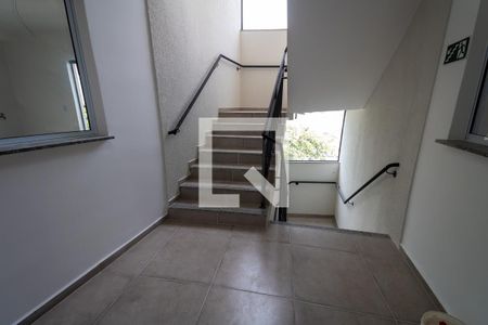 Apartamento à venda com 46m², 2 quartos e sem vaga Apartamento à venda com 46m², 2 quartos e sem vagaHall Social