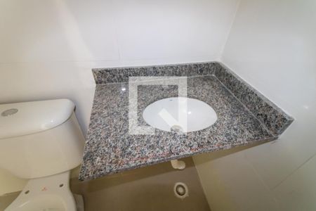 Apartamento à venda com 46m², 2 quartos e sem vaga Apartamento à venda com 46m², 2 quartos e sem vagaBanheiro