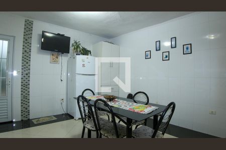 Casa à venda com 240m², 3 quartos e 2 vagasCozinha