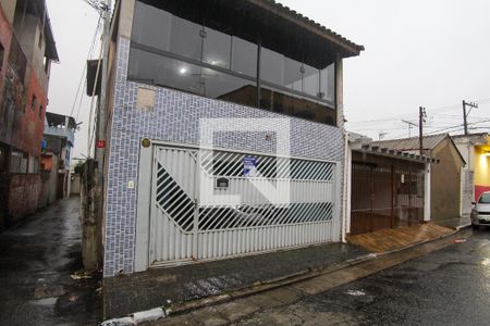 Casa à venda com 240m², 3 quartos e 2 vagasFachada