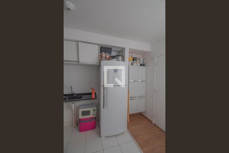 Cozinha de apartamento para alugar com 2 quartos, 42m² em Sítio da Figueira, São Paulo