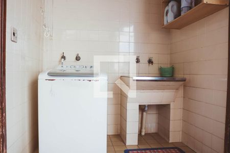 Casa à venda com 150m², 3 quartos e 4 vagasÁrea de Serviço