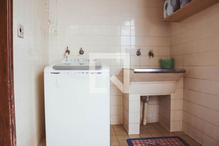 Casa à venda com 150m², 3 quartos e 4 vagasÁrea de Serviço