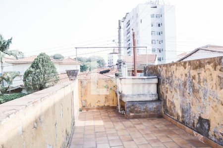 Casa à venda com 150m², 3 quartos e 4 vagasTerraço