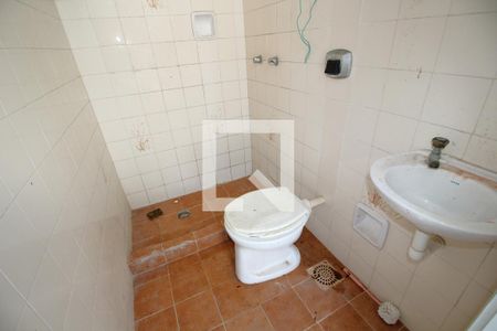 Casa de condomínio à venda com 500m², 4 quartos e 2 vagasBanheiro de Serviço