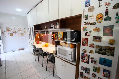 Casa de condomínio à venda com 500m², 7 quartos e 2 vagas Casa de condomínio à venda com 500m², 7 quartos e 2 vagasCozinha