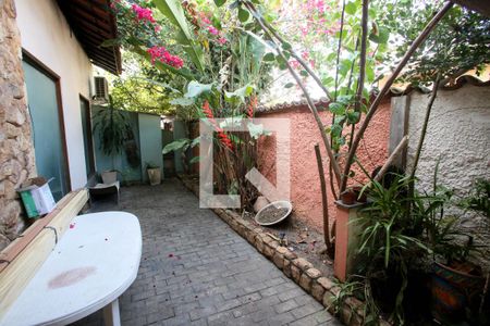 Casa de condomínio à venda com 500m², 7 quartos e 2 vagas Casa de condomínio à venda com 500m², 7 quartos e 2 vagasJardim