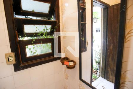 Casa de condomínio à venda com 500m², 7 quartos e 2 vagas Casa de condomínio à venda com 500m², 7 quartos e 2 vagasBanheiro da Piscina