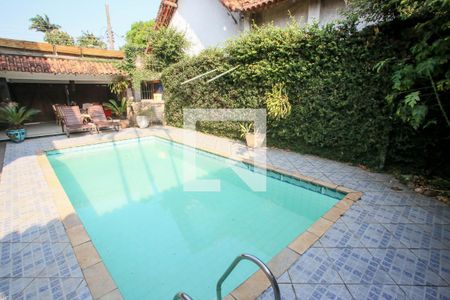 Casa de condomínio à venda com 500m², 7 quartos e 2 vagas Casa de condomínio à venda com 500m², 7 quartos e 2 vagasPiscina