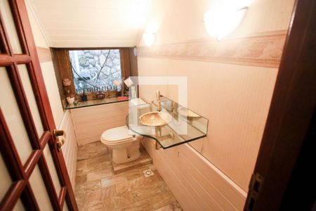 Casa de condomínio à venda com 500m², 7 quartos e 2 vagas Casa de condomínio à venda com 500m², 7 quartos e 2 vagasLavabo