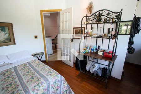 Casa de condomínio à venda com 500m², 7 quartos e 2 vagas Casa de condomínio à venda com 500m², 7 quartos e 2 vagasQuarto 2