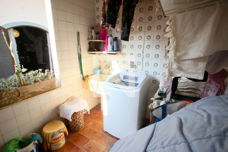 Casa de condomínio à venda com 500m², 7 quartos e 2 vagas Casa de condomínio à venda com 500m², 7 quartos e 2 vagasÁrea de Serviço