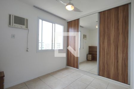 Apartamento à venda com 89m², 3 quartos e 1 vagaQuarto 2 - Armários