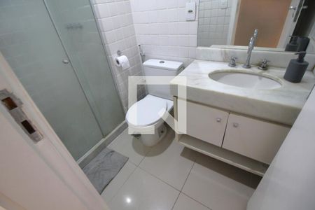 Apartamento à venda com 76m², 2 quartos e 1 vagaBanheiro Social