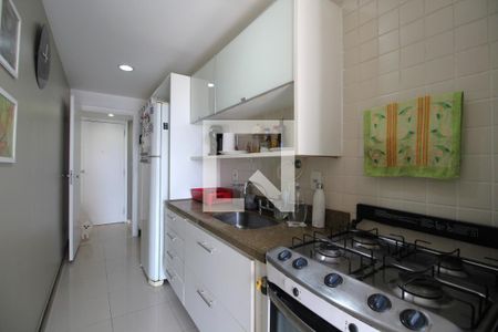 Apartamento à venda com 76m², 2 quartos e 1 vagaCozinha