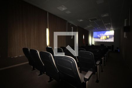 Apartamento à venda com 76m², 2 quartos e 1 vagaCinema