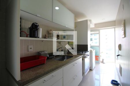 Apartamento à venda com 76m², 2 quartos e 1 vagaCozinha