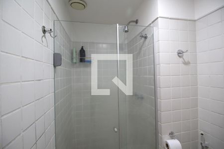 Apartamento à venda com 76m², 2 quartos e 1 vagaBanheiro Social